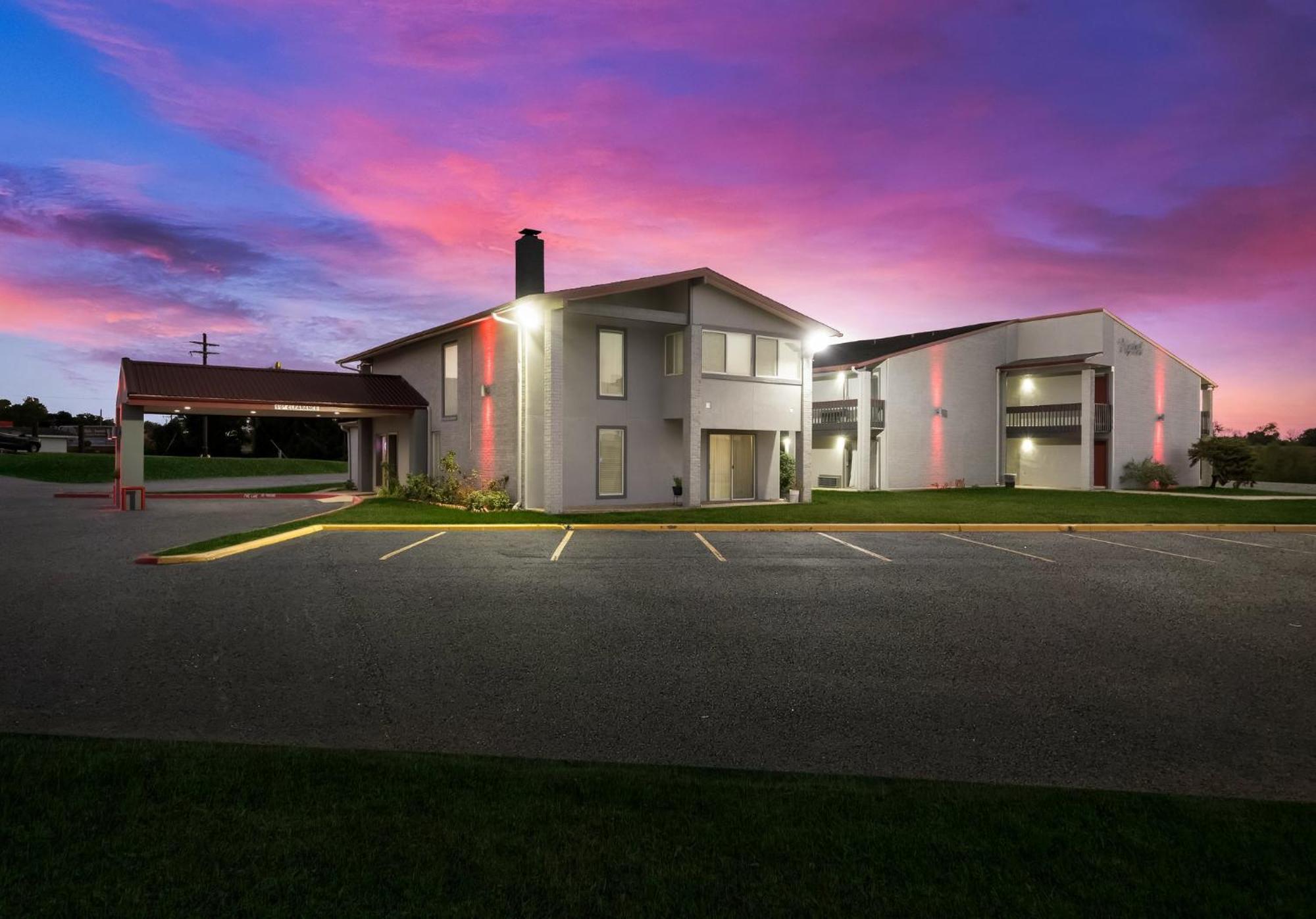 Red Roof Inn Madisonville Buitenkant foto